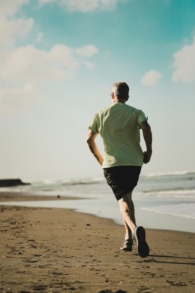 Sustainable Exercise Habits That Actually Stick Long-Term 2 Person running outdoors, building sustainable exercise habits that last